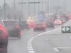 Trzy auta zderzyły się na S7. Kierowcy utknęli w korku