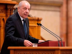 Prezydent Węgier ustępuje. Podpisał poprawkę do konstytucji