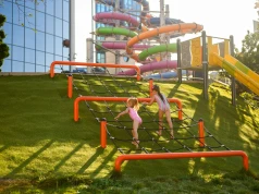 Wakacyjne animacje dla dzieci na Plaży Stacja Parkowa. Park Wodny zaprasza najmłodszych
