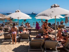 Nowy wakacyjny trend wśród Polaków. „Hotelowy basen to za mało”