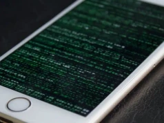 Firma łamiąca zabezpieczenia iPhone’ów pozywa b. pracownika – o złamanie zabezpieczeń