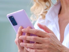 Dlaczego zapisujemy wszystko w telefonie? Psycholodzy tłumaczą popularny nawyk