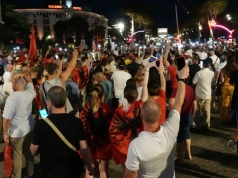 Albańscy biskupi zachęcają, by wsłuchiwać się w głos protestujących na ulicach Tirany