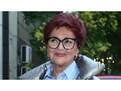 Jolanta Kwaśniewska nie narzeka na emeryturę. Seniorów namawiała do wydawania pieniędzy na siebie