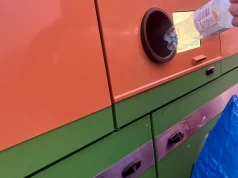 Jedni odzyskują kaucję, inni tracą nawet 160 zł rocznie. Eksperci policzyli