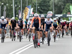 Ścigali się na szosie i rolkach. Road Race w Elblągu