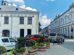 W godzinach szczytu najlepiej omijać rynek w Nowym Sączu. Remont sprawia ogromne kłopoty