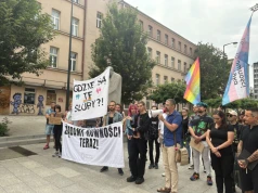 Łodzianie wyszli na ulicę. Protestowali przeciwko wetu prezydenta