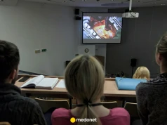 "Trzeba jeszcze nauczyć się, jak przetrwać". Nabory na studia medyczne ujawniają nowy trend