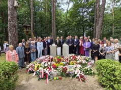 W Pszczelniku pod Myśliborzem uczczono pamięć litewskich lotników