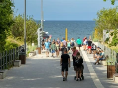 Ta nacja masowo stawia na polskie wybrzeże. Ich język słychać na każdym kroku