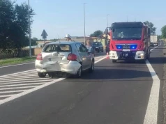 Zderzenie dwóch aut na trasie Lublin – Zamość. Jedno z nich potrąciło jeszcze pieszego