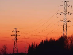 Wyłączą prąd w kilku dzielnicach Warszawy. Pracujesz zdalnie? Przygotuj powerbanki i internet mobilny, naładuj urządzenia