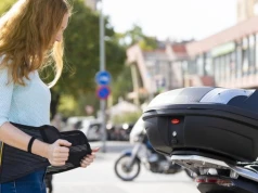 Najlepsze systemy bagażowe do motocykla w 2026 roku – kufry, sakwy i torebki zbiornikowe: co kupić przed sezonem turystycznym?