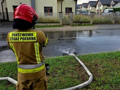 Ponad 1500 interwencji strażaków po przejściu burz. Najtrudniejsza sytuacja w trzech województwach