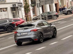 OTOMOTO kontra Autoplac: wojna o ogłoszenia samochodowe właśnie się rozpoczęła?