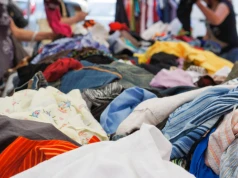 Unia zakazała niszczenia odzieży. Polska spóźniła się z karami