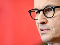 Morawiecki pchany w konflikt przez władzę? "Będą go pompować w sondażach"