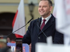 Nowy ranking zaufania CBOS. Prezydent na czele, Tusk i Trzaskowski z największymi spadkami