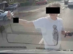 Zielona Góra. Bandyckie zachowanie „społecznika” Kacpra K., który zaatakował, kopał i niszczył furgonetkę. Sprawą zajmuje się policja