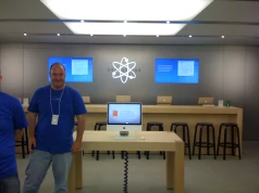Apple testuje AI, która nagrywa i streszcza rozmowy w Genius Barze
