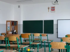 Tysiące wakatów w szkołach. "Nowe ogłoszenie pojawiało się średnio co dwie minuty"