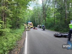 Poważny wypadek na ulicy Jesiennej. 52-letni motocyklista ciężko ranny