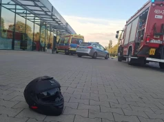 Tragedia na parkingu galerii pod Kościanem. Motocyklista zginął na miejscu