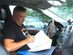 Kupił wymarzone auto za 24 tys. zł. Po roku otworzył list od ZUS z kuriozalnym żądaniem