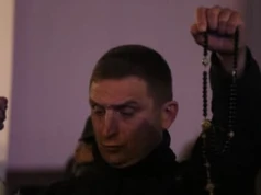 Komornik ściągnął z Bąkiewicza resztę kary za poturbowanie Babci Kasi