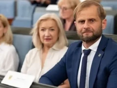 Nie zdążył odejść z KO, wcześniej go zawiesili za konszachty z PiS i Grzegorzem Braunem