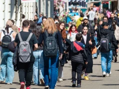 Msze po hiszpańsku, mecze na Orliku. Polskie gminy otwierają się na cudzoziemców
