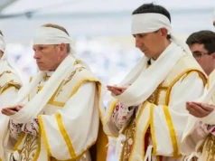 Naiwność tradycjonalistów jest drogą do schizmy