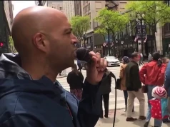Artysta uliczny z Chicago aresztowany podczas występu przed Wrigley Building