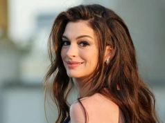 Zwykła sukienka, a wyglądała jak milion dolarów. Podobne kupisz za grosze