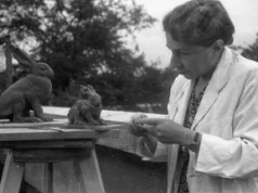 Historia jednej fotografii z Bazy Zdjęć PAP: Magdalena Gross – rzeźbiarka zafascynowana zwierzętami