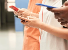 Zakaz smartfonów w polskich szkołach. Głośny apel do prezydenta