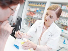 Farmaceutki polecają ten apteczny klasyk. Maść za 5 zł działa jak luksusowy krem z retinolem