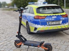 Nietrzeźwa jechała hulajnogą. Sprawa trafi do sądu dla nieletnich