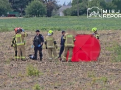 Mężczyzna wszedł na słup wysokiego napięcia, poraził go prąd i spadł na pole. 34-latek zginął na miejscu