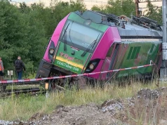 Groźny incydent na kolei. Z torów wypadła lokomotywa pociągu towarowego