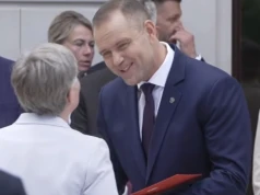 Nawrocki zmiękł! Była 18:49, gdy człowiek prezydenta ogłosił TĘ decyzję. „Wręczy powołania”