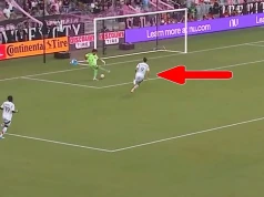 Kuriozalny gol w debiucie Lewandowskiego. Wywarł presję i padł samobój