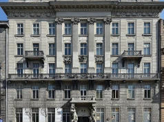 Jedna z najpiękniejszych kamienic w Warszawie idzie do remontu. Odzyska historyczną fasadę
