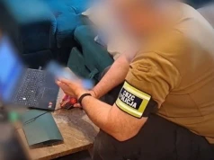 Najmłodszy cyberprzestępca miał zaledwie 12 lat. Policja weszła do domów nastolatków