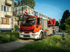 Pożar na ulicy Polnej w Ostrowcu. Zapalił się kontener na śmieci