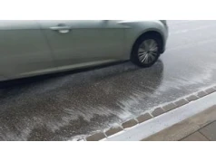 Piana na ulicach polskich miast. Kierowcy powinni uważać