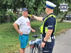 Policjanci prowadzą akcję „Bezpieczny Cyklista”. Kontrole na drogach w powiecie bielskim