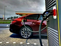 Kolejna runda programu władz Illinois zwrotu części kosztów za zakup samochodu elektrycznego