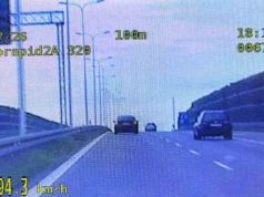 Pędził drogą S12 blisko 200 km/h. Dwoje kierowców ukaranych wysokimi mandatami